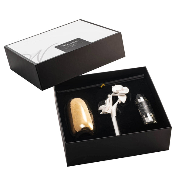 The Fluted Floral Scent Diffuser: Gold