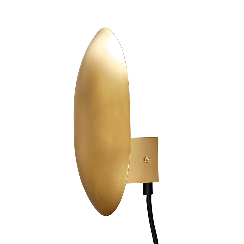 Clam Wall Lamp