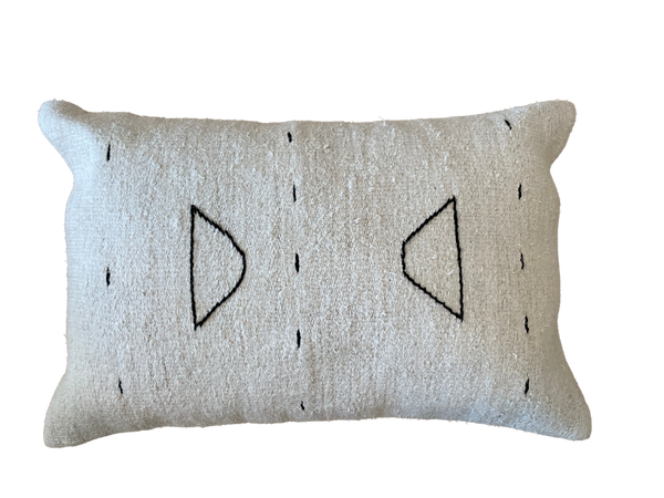 Hemp Pillow 23" x 16" - Triangle